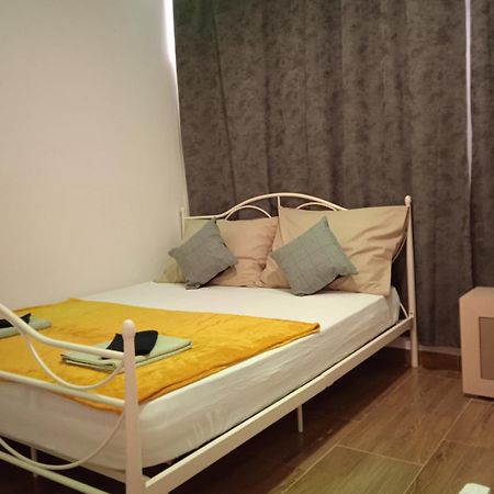 Dioklecijan Delux Hostel สปลิท ภายนอก รูปภาพ