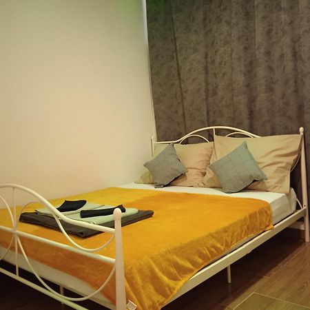 Dioklecijan Delux Hostel สปลิท ภายนอก รูปภาพ