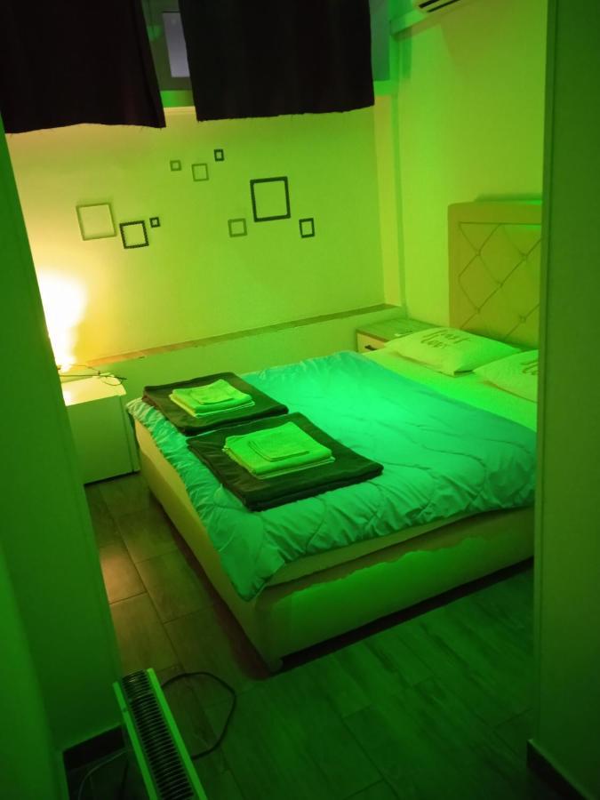 Dioklecijan Delux Hostel สปลิท ภายนอก รูปภาพ